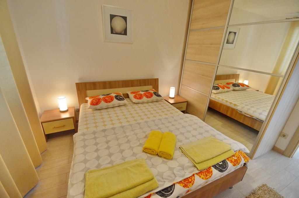 Muo Apartments Kotor Bilik gambar
