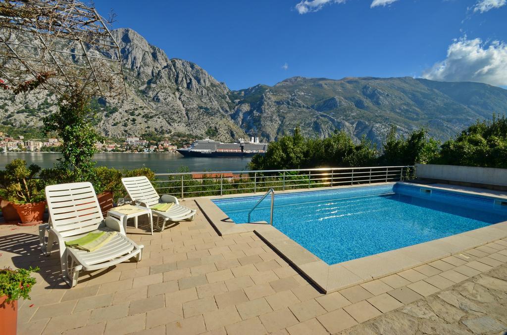 Muo Apartments Kotor Bilik gambar
