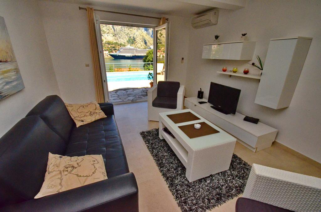 Muo Apartments Kotor Bilik gambar