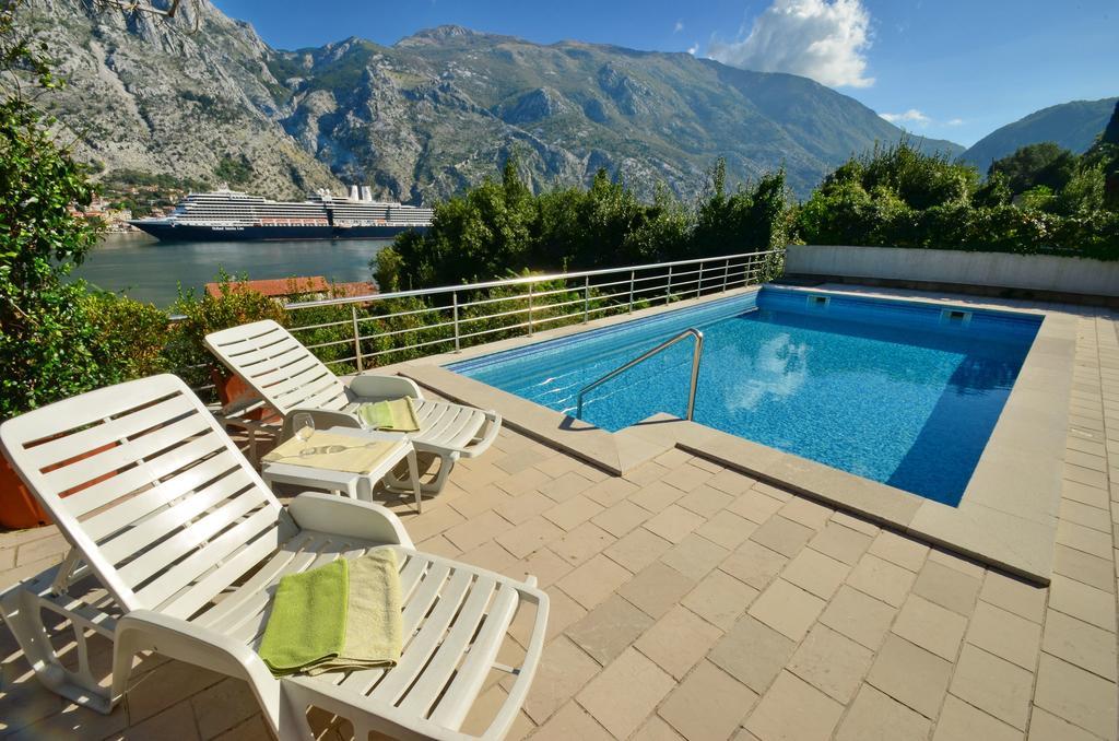 Muo Apartments Kotor Luaran gambar