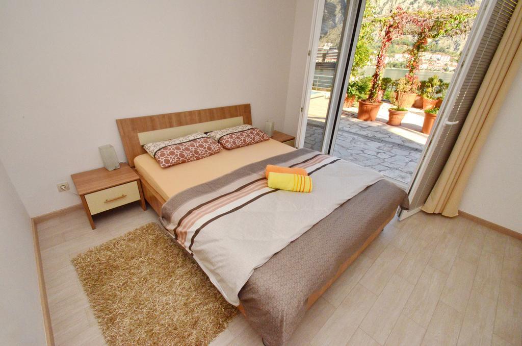 Muo Apartments Kotor Bilik gambar