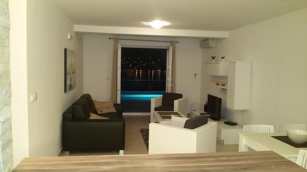 Muo Apartments Kotor Luaran gambar