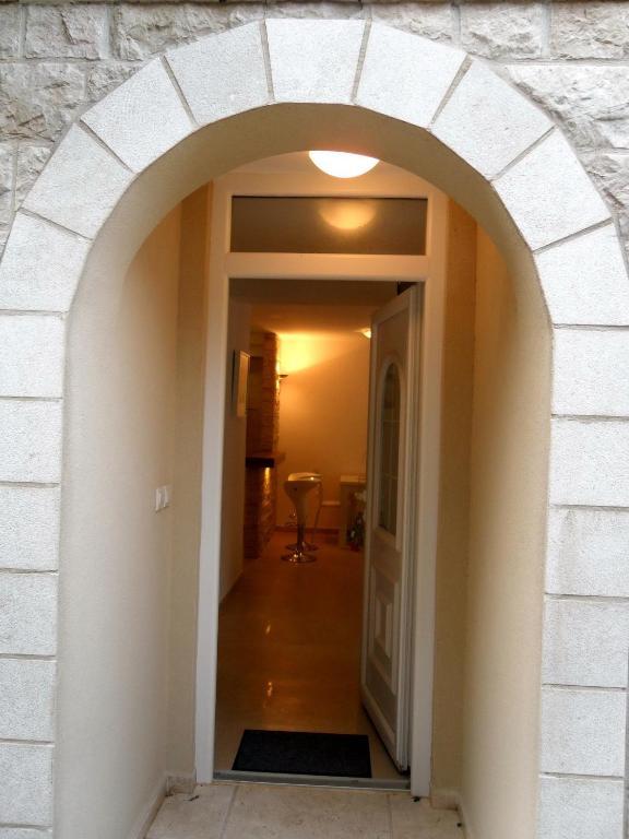 Muo Apartments Kotor Bilik gambar