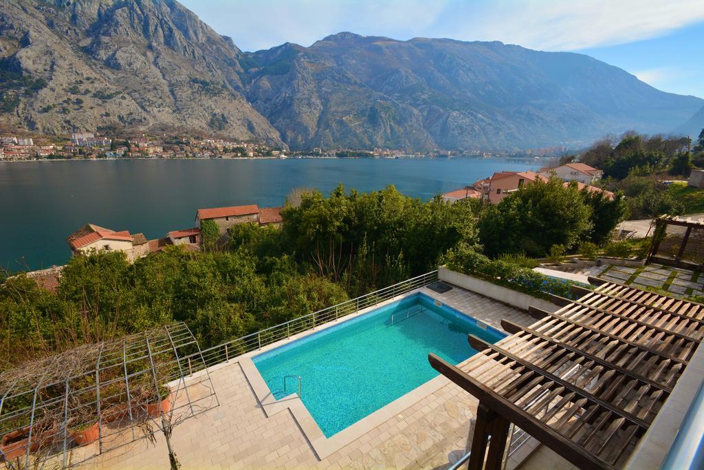 Muo Apartments Kotor Luaran gambar