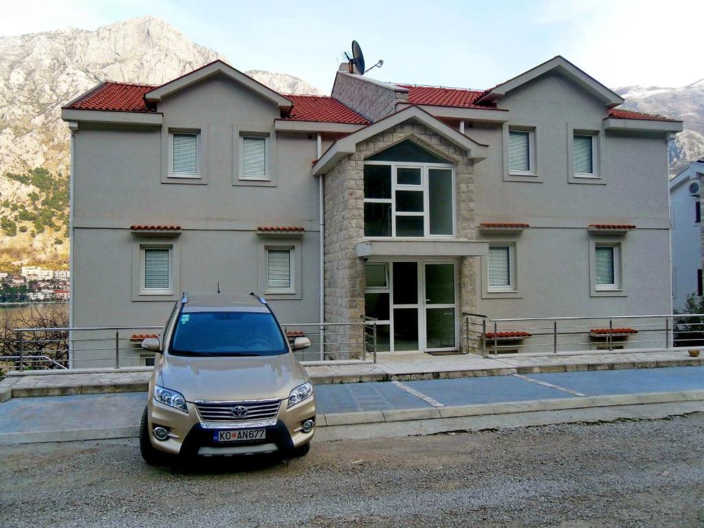 Muo Apartments Kotor Luaran gambar